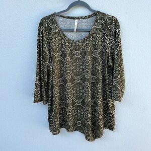 NY Collection Woman Green Tunic Asymmetrical Hem Detail Size 1X Plus